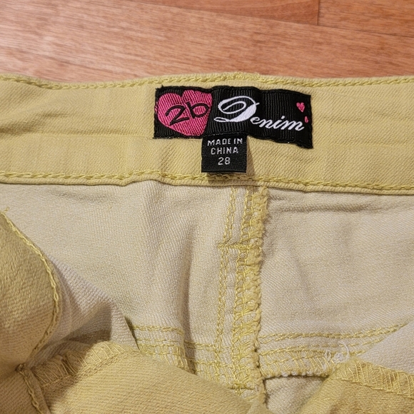 Like new, Bebe lime green shorts, Size 28 - Picture 3 of 3